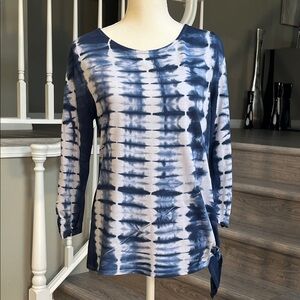 Chico's Navy and White 3/4 Sleeve Tie-Dye Top